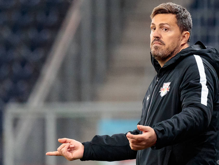 Óscars Vertrag mit RB Salzburg läuft noch ein Jahr Óscars Vertrag mit RB Salzburg läuft noch ein Jahr
