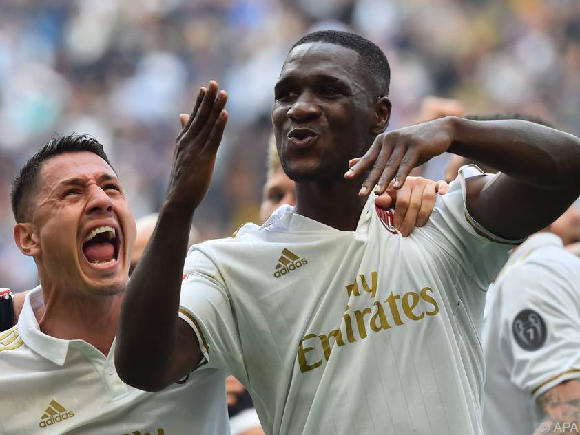 Cristián Zapata rettete Milan einen Punkt und damit auch Platz sechs Cristián Zapata rettete Milan einen Punkt und damit auch Platz sechs