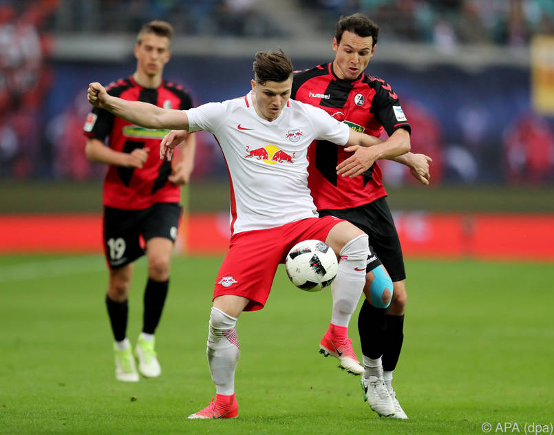 Leipzig besiegte Freiburg glatt mit 4:0 Leipzig besiegte Freiburg glatt mit 4:0