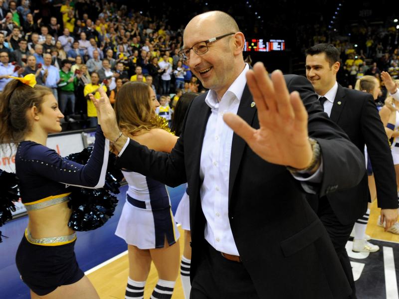 Mladen Drijencic hat seinen Vertrag in Oldenburg verlängert Mladen Drijencic hat seinen Vertrag in Oldenburg verlängert