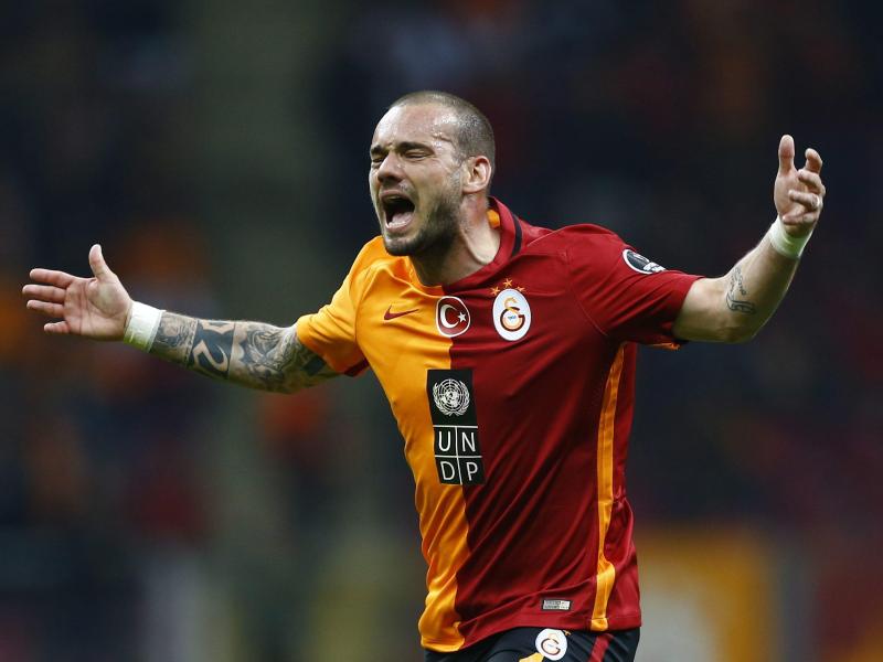 Galatasaray trennt sich nach Medienberichten von Wesley Sneijder Galatasaray trennt sich nach Medienberichten von Wesley Sneijder