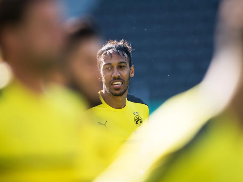 Aubameyang ist im Fokus von Milan-Vorstand Marco Fassone Aubameyang ist im Fokus von Milan-Vorstand Marco Fassone