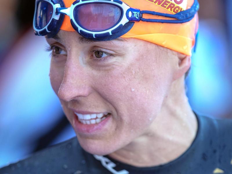 Anne Haug hat ihren ersten Mitteldistanz-Triathlon gewonnen Anne Haug hat ihren ersten Mitteldistanz-Triathlon gewonnen