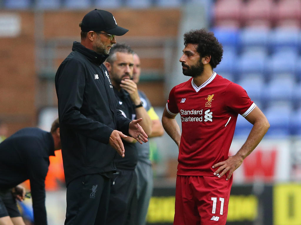 Mohamed Salah (r.) ist bislang der einzige Top-Neuzugang im Team von Jürgen Klopp (l.) Mohamed Salah (r.) ist bislang der einzige Top-Neuzugang im Team von Jürgen Klopp (l.)