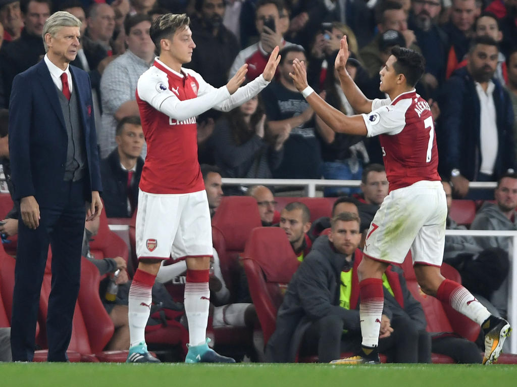 Mesut Ozil entra en lugar de Alexis Sánchez en un duelo ante el WBA. (Foto: Getty) Mesut Ozil entra en lugar de Alexis Sánchez en un duelo ante el WBA. (Foto: Getty)