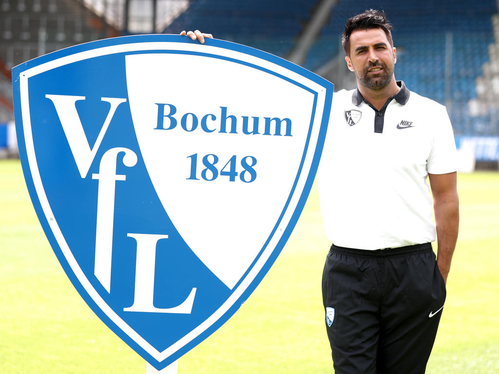 Ismail Atalan feiert gelungenen Einstand beim VfL Bochum Ismail Atalan feiert gelungenen Einstand beim VfL Bochum