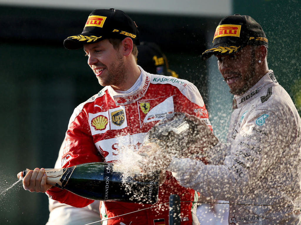Sind Lewis Hamilton und Sebastian Vettel bald Teamkollegen Sind Lewis Hamilton und Sebastian Vettel bald Teamkollegen