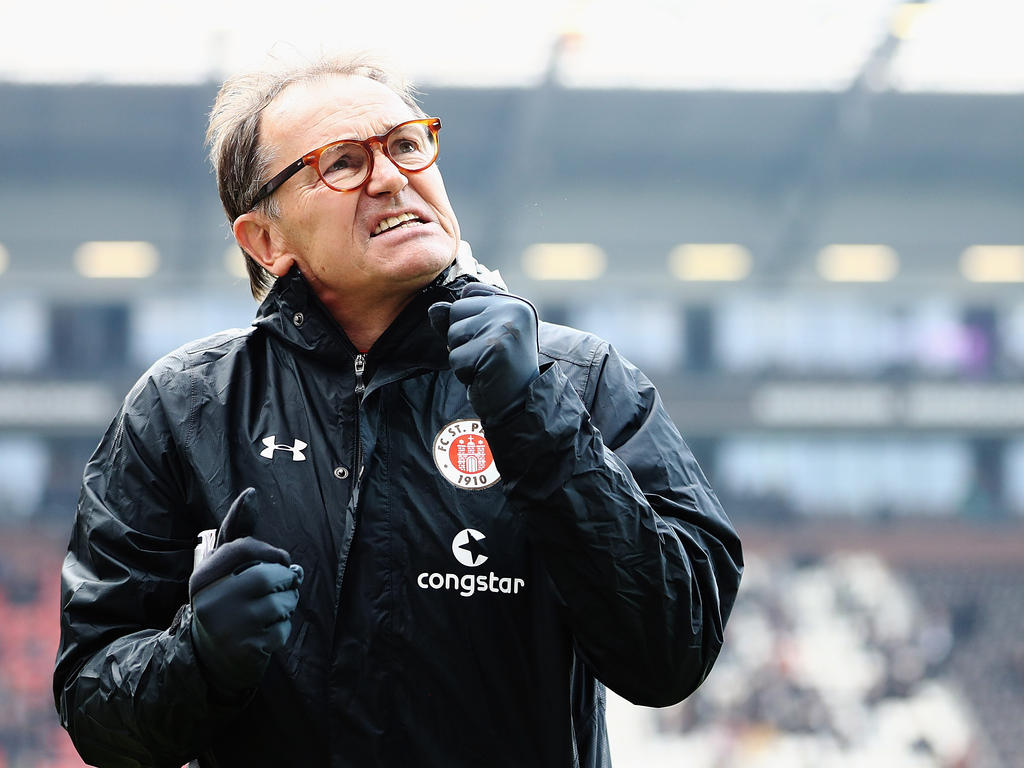 Ewald Lienen ist der Technische Direktor des FC St. Pauli Ewald Lienen ist der Technische Direktor des FC St. Pauli