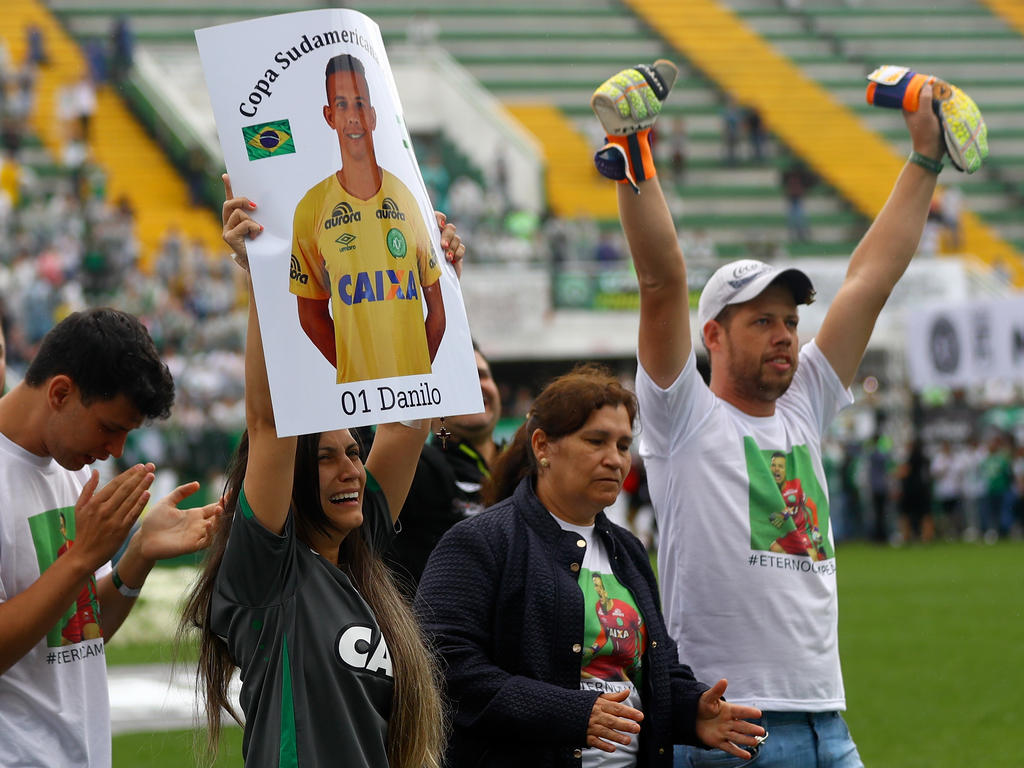 Die Fans von Chapecoense nahmen Abschied vom verunglückten Team Die Fans von Chapecoense nahmen Abschied vom verunglückten Team