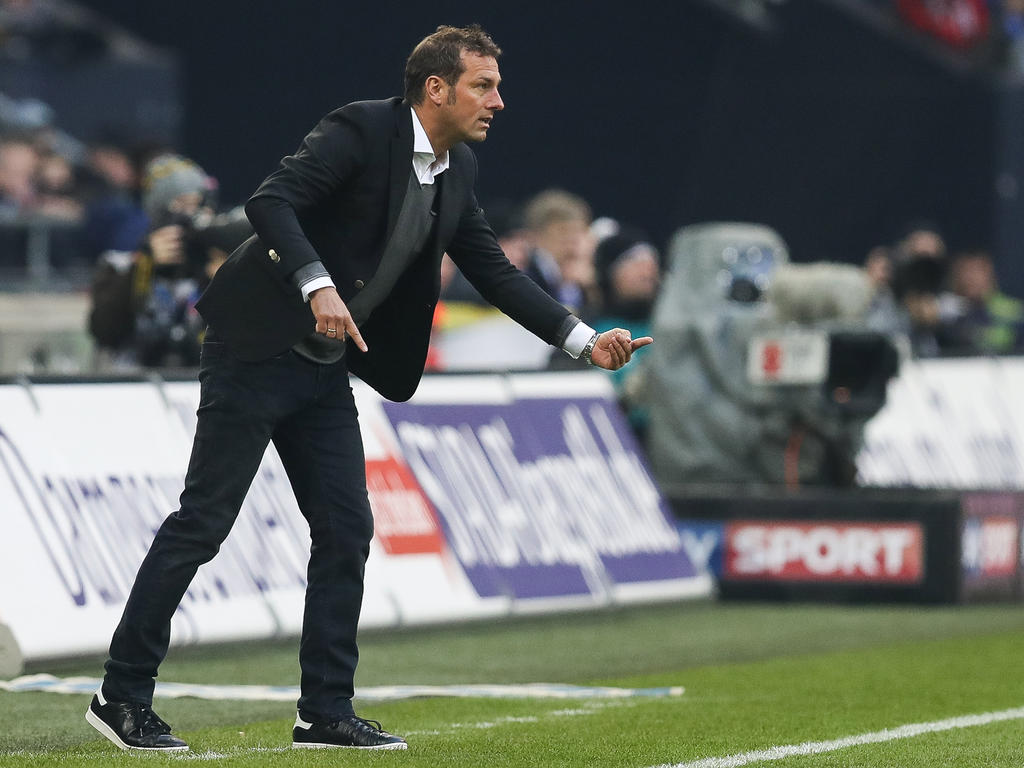Markus Weinzierl und der FC Schalke sind im Pokal gegen Sandhausen gefordert Markus Weinzierl und der FC Schalke sind im Pokal gegen Sandhausen gefordert