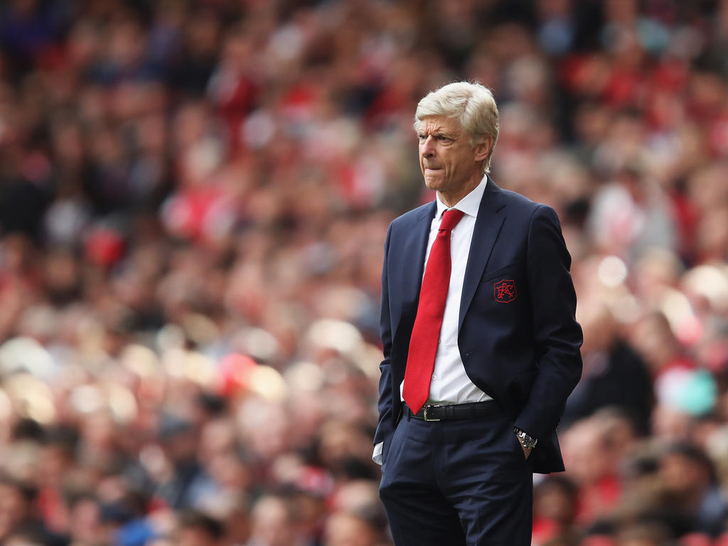 Sieht die Europa League eher als Trostpreis an: Arsenal-Trainer Arsène Wenger Sieht die Europa League eher als Trostpreis an: Arsenal-Trainer Arsène Wenger