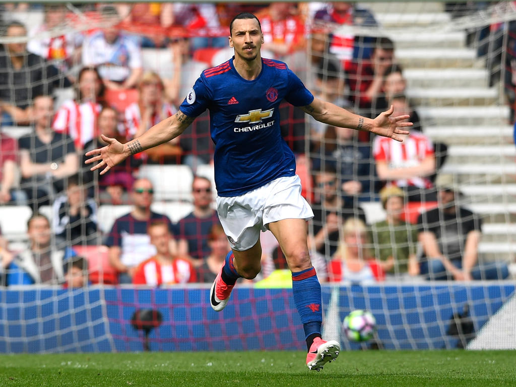 Zlatan Ibrahimović wurde erfolgreich am Knie operiert Zlatan Ibrahimović wurde erfolgreich am Knie operiert
