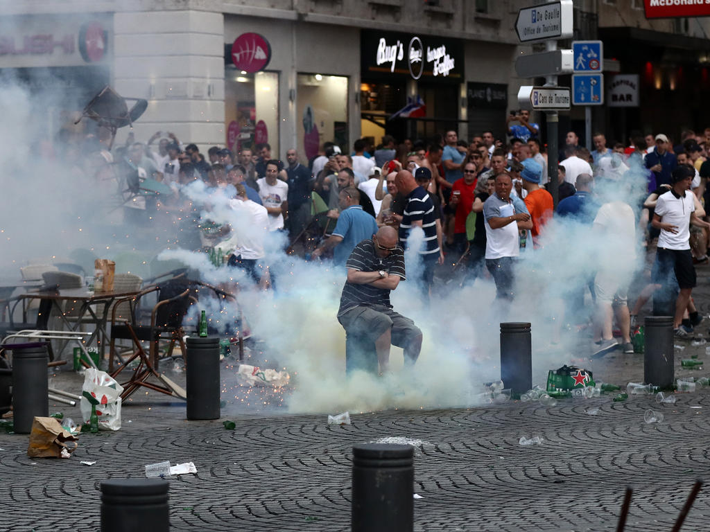 In Marseille gab es im Rahmen der EM schlimme Ausschreitungen In Marseille gab es im Rahmen der EM schlimme Ausschreitungen