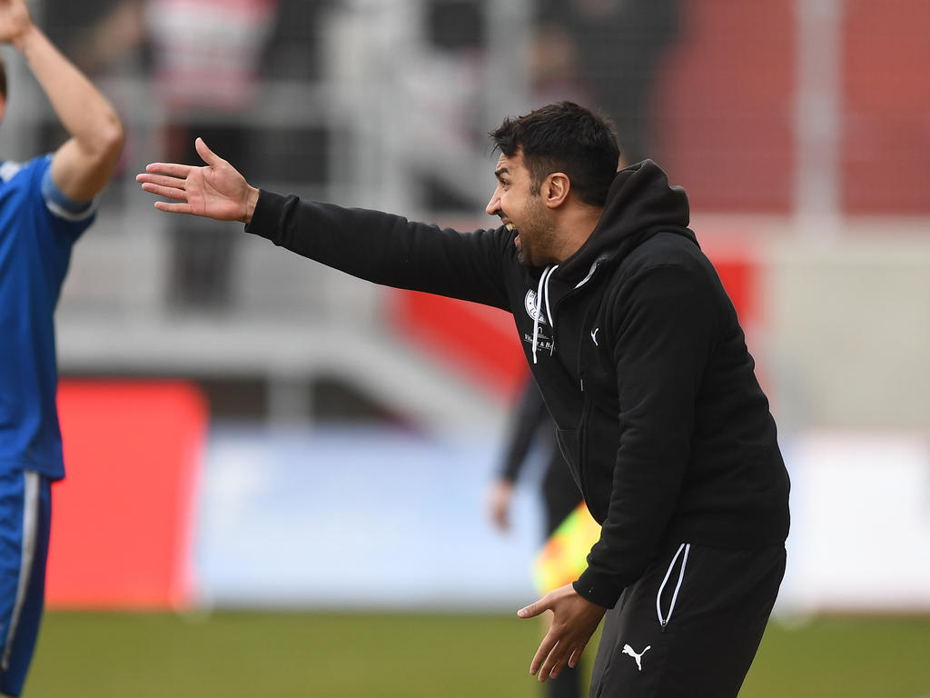 Lotte-Trainer Atalan geht mit Selbstbewusstsein in die Partie gegen den BVB Lotte-Trainer Atalan geht mit Selbstbewusstsein in die Partie gegen den BVB