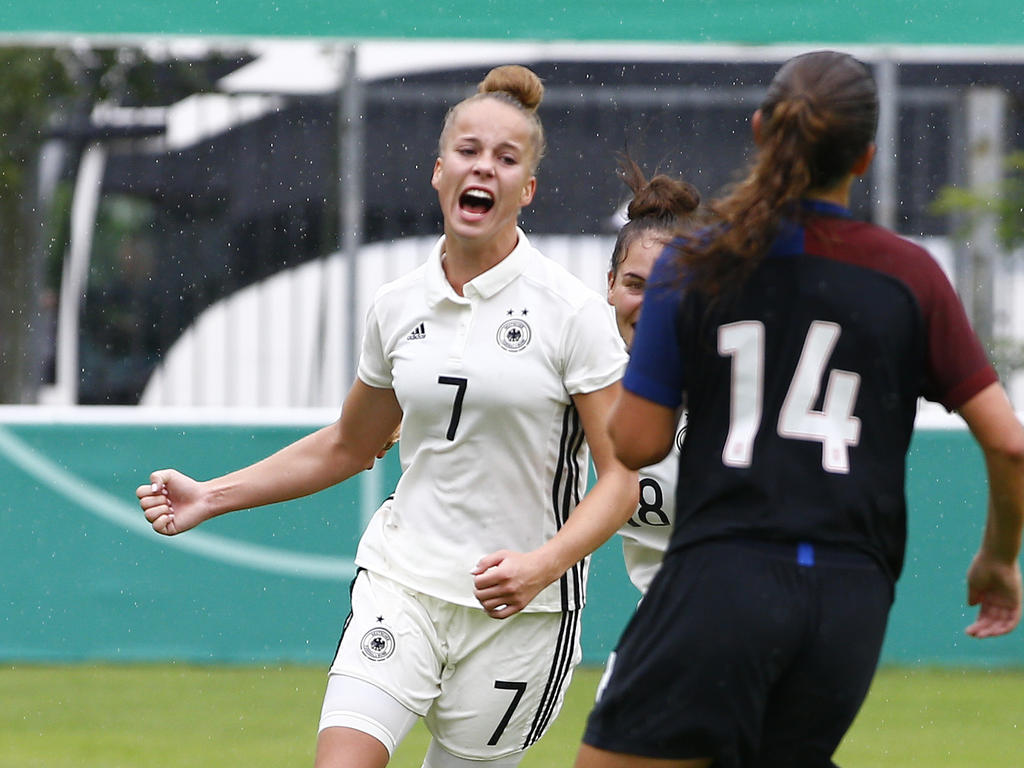 Deutsche U19 feiert EMAuftakt nach Maß