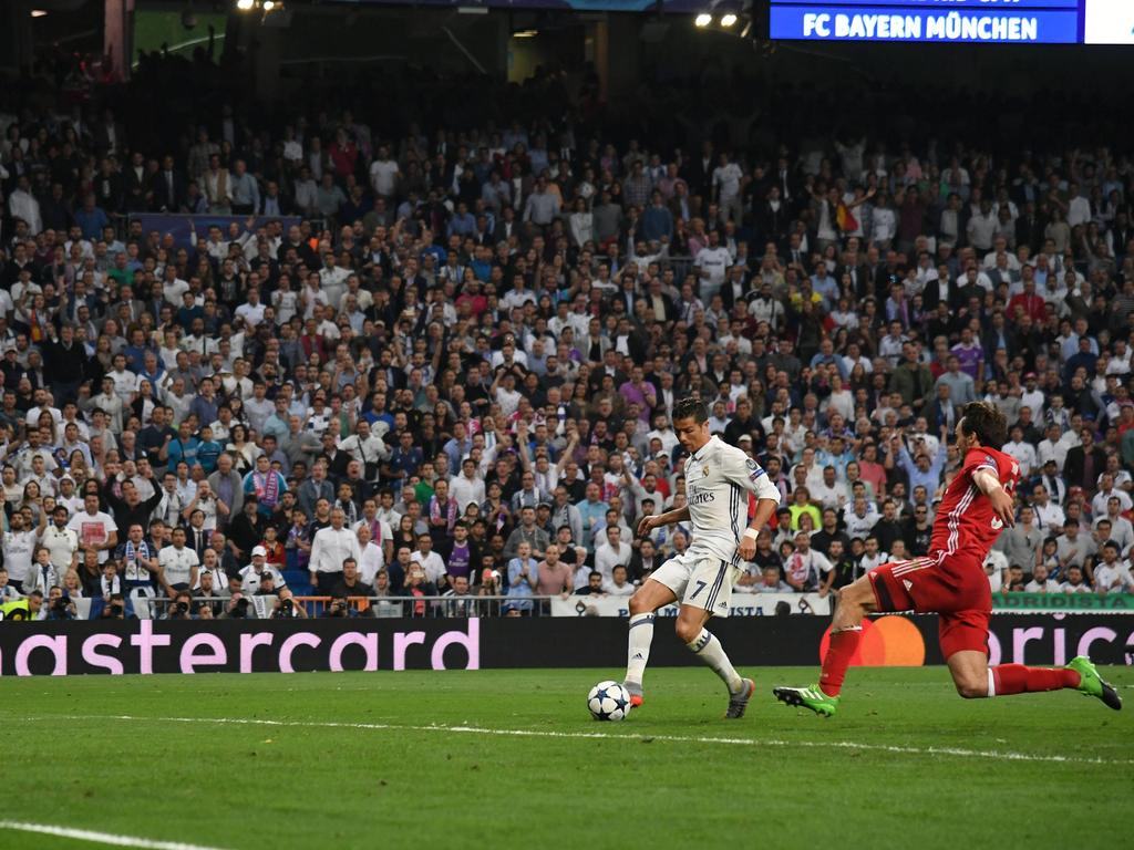 Ronaldo ejecuta a puerta vacía el último tanto de su cuenta. (Foto: Getty) Ronaldo ejecuta a puerta vacía el último tanto de su cuenta. (Foto: Getty)