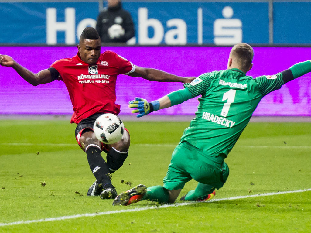 Jhon Córdoba liebäugelt mit dem Abschied von Mainz 05 Jhon Córdoba liebäugelt mit dem Abschied von Mainz 05