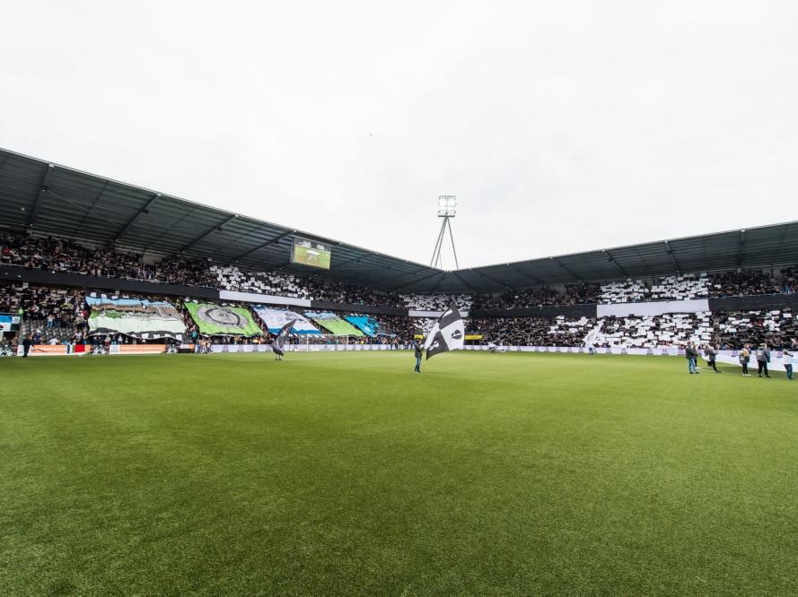 Het Polman Stadion is klaar voor de competitiewedstrijd Heracles Almelo - ADO Den Haag (07-05-2017). Het Polman Stadion is klaar voor de competitiewedstrijd Heracles Almelo - ADO Den Haag (07-05-2017).