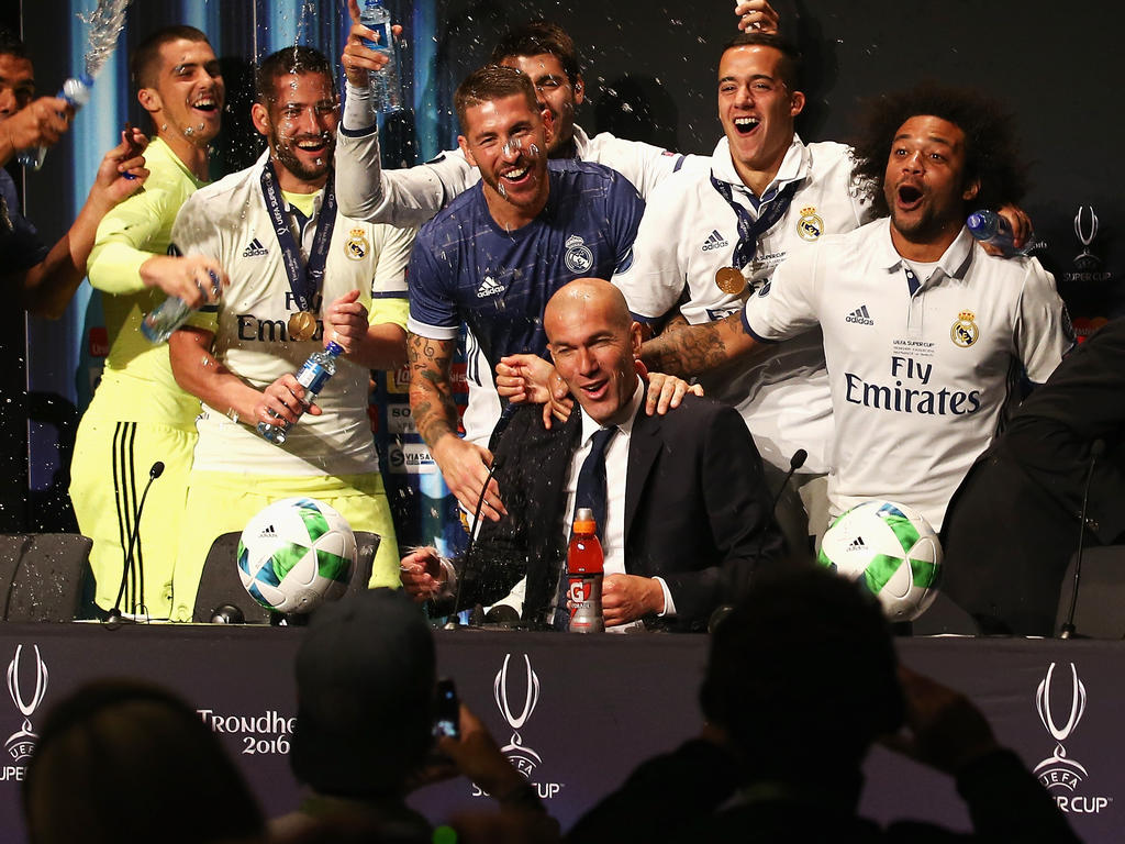Die Madrilenen lassen es nach dem Supercup-Sieg krachen Die Madrilenen lassen es nach dem Supercup-Sieg krachen