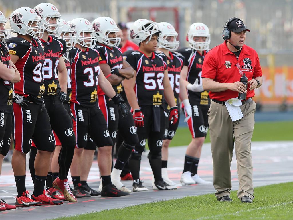 Troy Tomlin (r.) geht zuversichtlich in die neue Saison Troy Tomlin (r.) geht zuversichtlich in die neue Saison