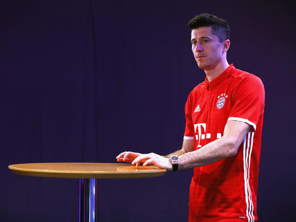 Robert Lewandowski ist sauer auf den FC Bayern Robert Lewandowski ist sauer auf den FC Bayern
