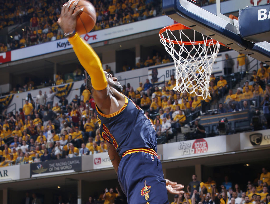 LeBron James überragte beim Sieg der Cavs LeBron James überragte beim Sieg der Cavs