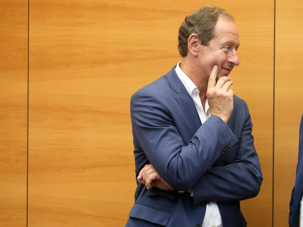 Ex-Schiedsrichter Krug ist seit 2007 Berater der DFL Ex-Schiedsrichter Krug ist seit 2007 Berater der DFL