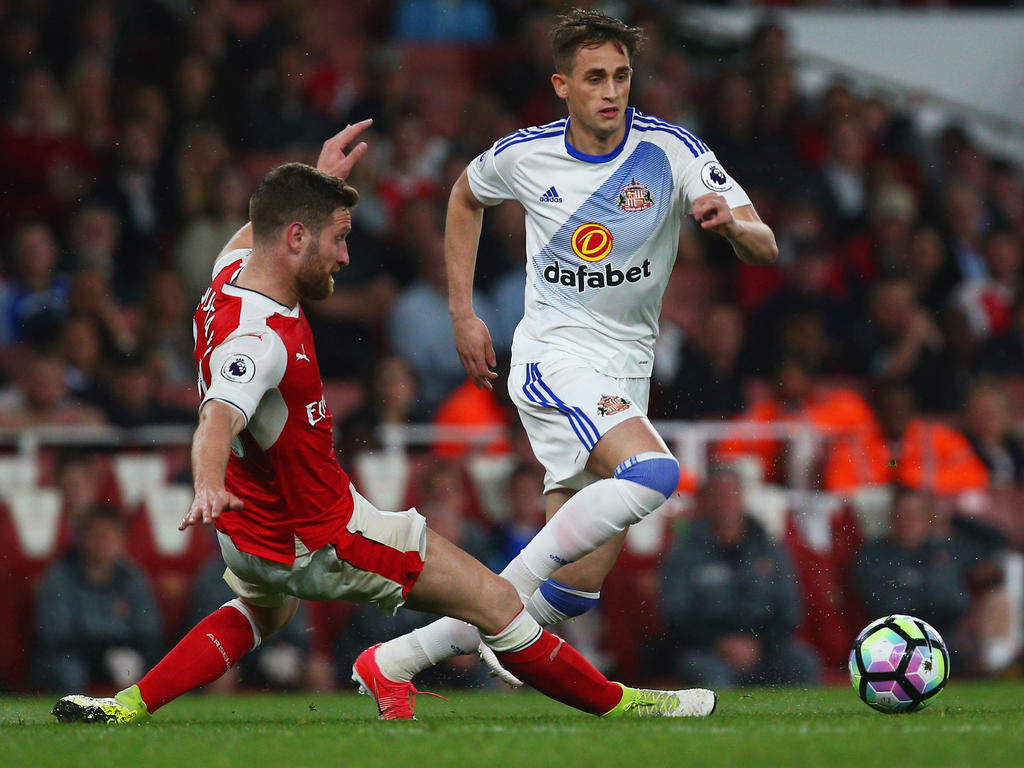 Adnan Januzaj unterschreibt einen Fünf-Jahres-Vertrag Adnan Januzaj unterschreibt einen Fünf-Jahres-Vertrag
