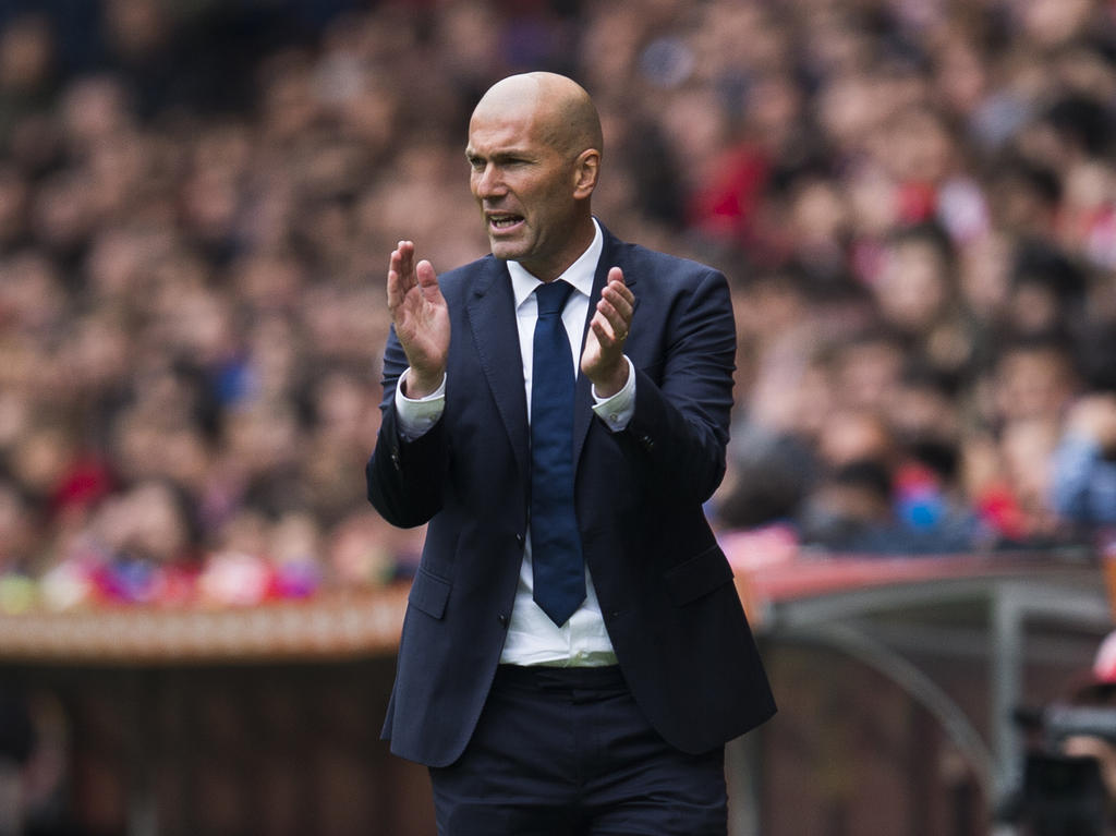 Zinédine Zidane bleibt angeblich Real-Trainer Zinédine Zidane bleibt angeblich Real-Trainer