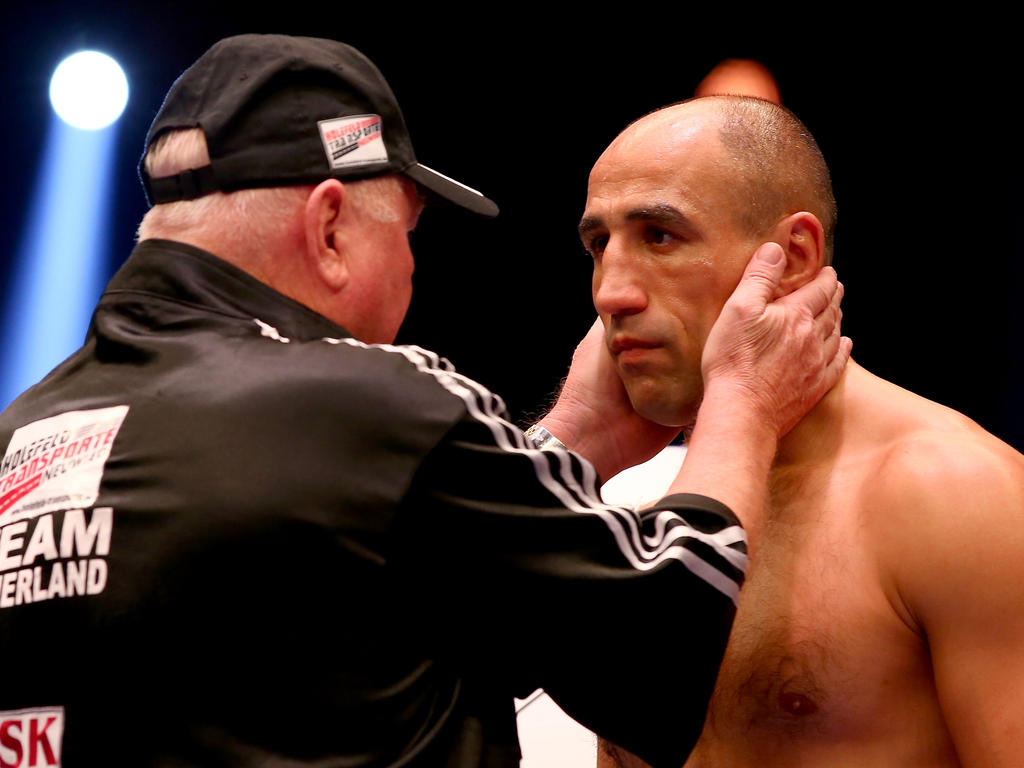 Trainer Wegner (l.): Abrahams Zukunft noch nicht entschieden Trainer Wegner (l.): Abrahams Zukunft noch nicht entschieden