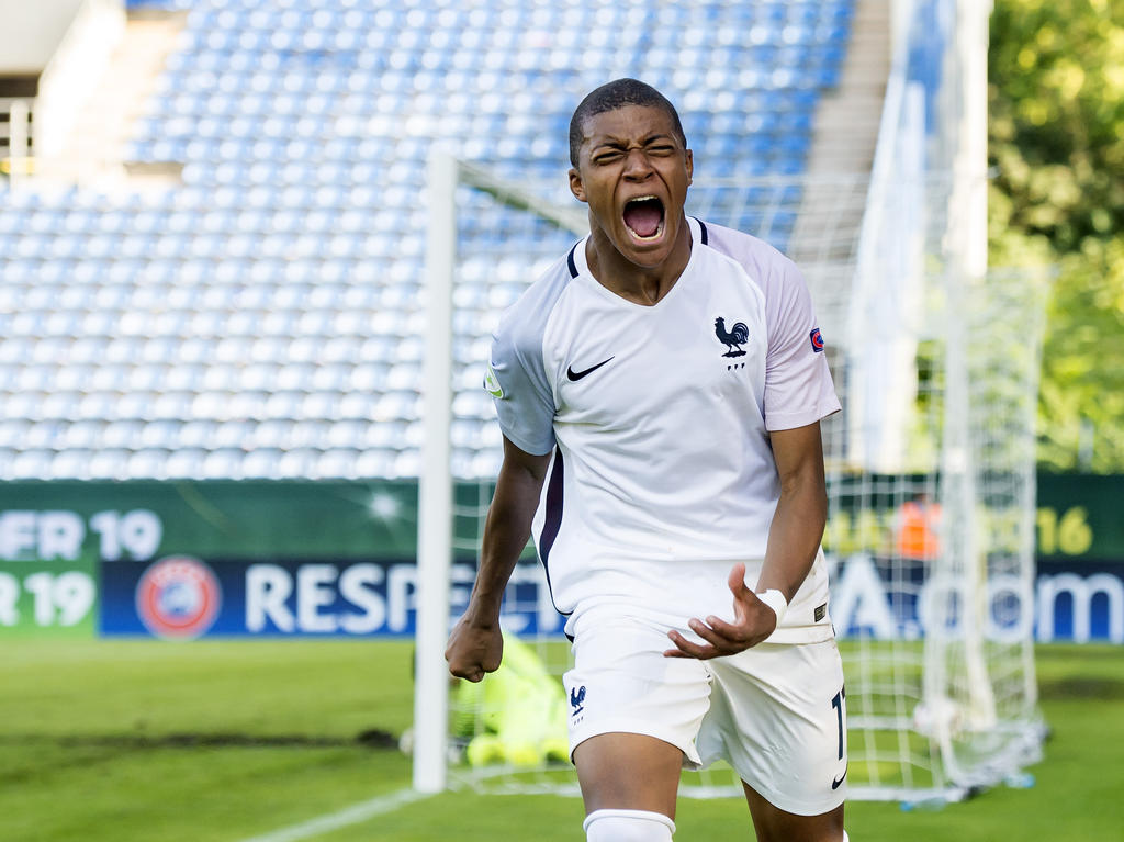 Mbappé va a enfundarse la camiseta de la selección absoluta. (Foto: Getty) Mbappé va a enfundarse la camiseta de la selección absoluta. (Foto: Getty)