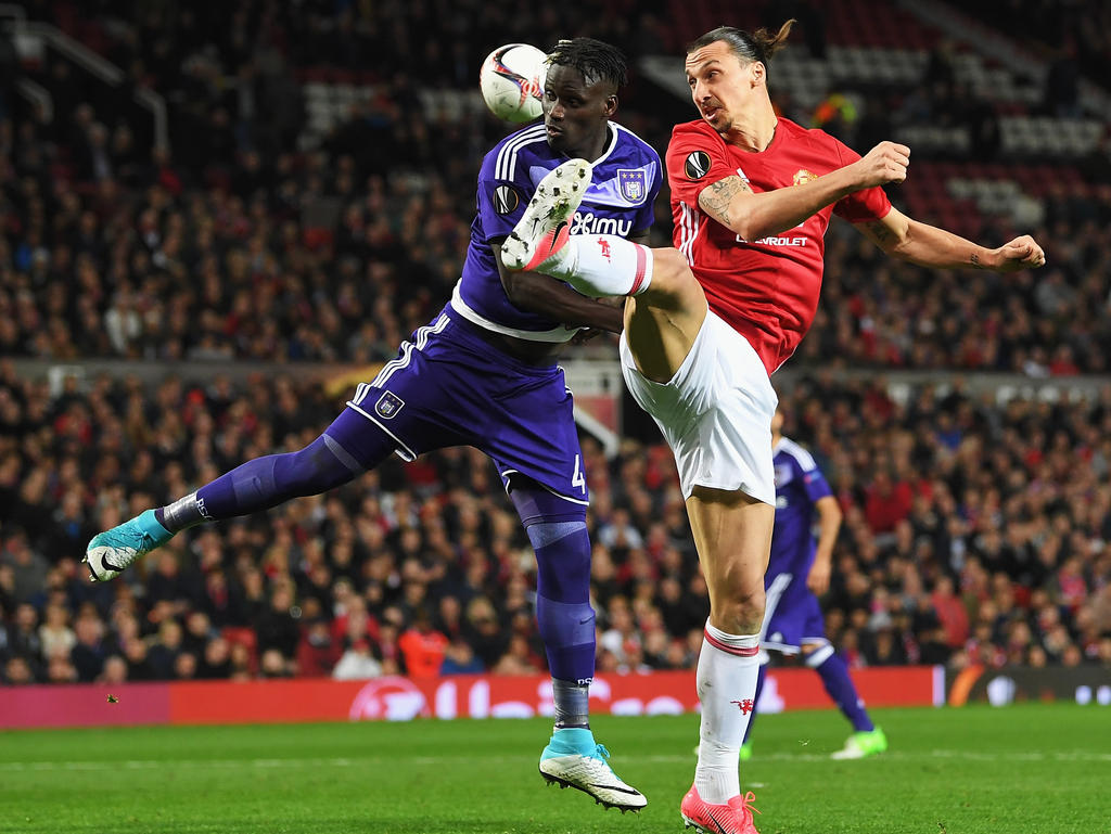 Ibra acacó lesionado el encuentro, al igual que Rojo (Foto: Getty) Ibra acacó lesionado el encuentro, al igual que Rojo (Foto: Getty)