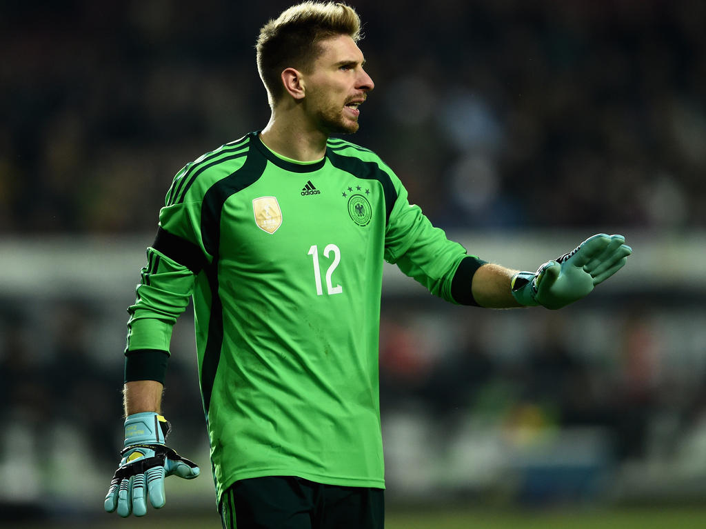 Ron-Robert Zieler will sich wieder für Einsätze empfehlen Ron-Robert Zieler will sich wieder für Einsätze empfehlen