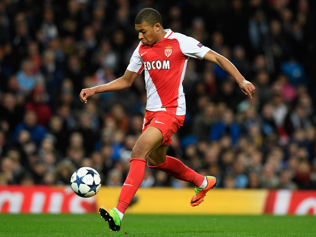 Mbappé, con otro doblete, por ahora no sabe lo que es dosificarse. (Foto: Getty) Mbappé, con otro doblete, por ahora no sabe lo que es dosificarse. (Foto: Getty)