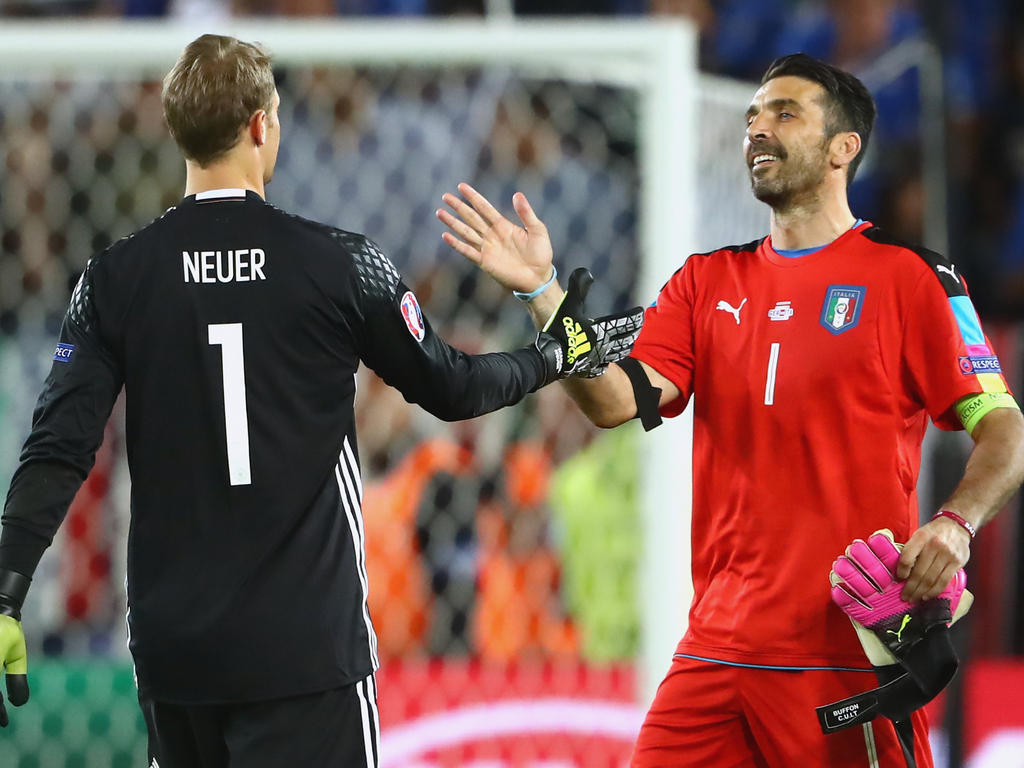 Gigi Buffon und Manuel Neuer sind seit Jahren die bestimmenden Torhüter im Weltfußball Gigi Buffon und Manuel Neuer sind seit Jahren die bestimmenden Torhüter im Weltfußball