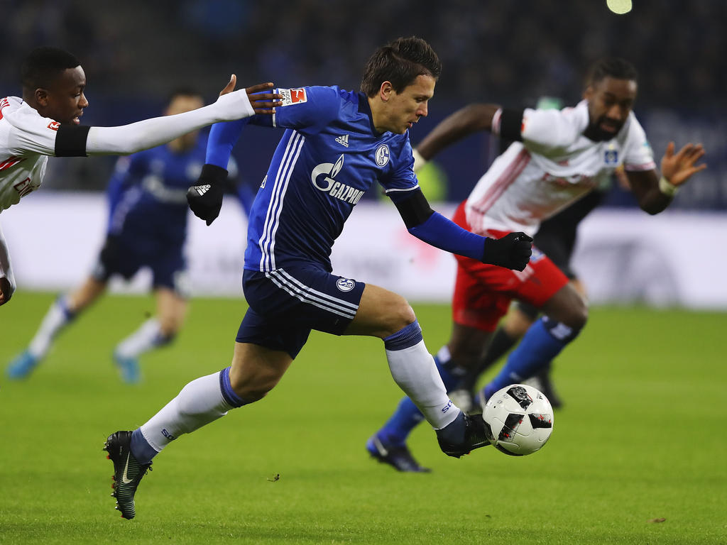 Yevhen Konoplyanka wird wohl weiter zum Kader von Schalke 04 gehören Yevhen Konoplyanka wird wohl weiter zum Kader von Schalke 04 gehören