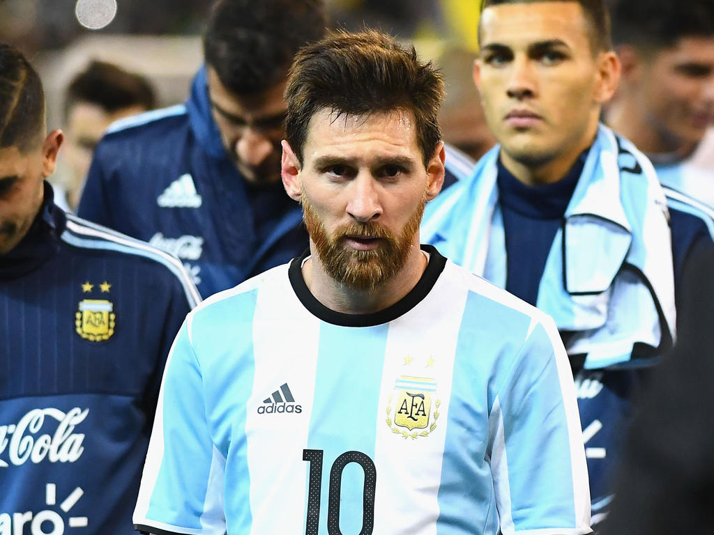 Lionel Messi droht die WM zu verpassen Lionel Messi droht die WM zu verpassen
