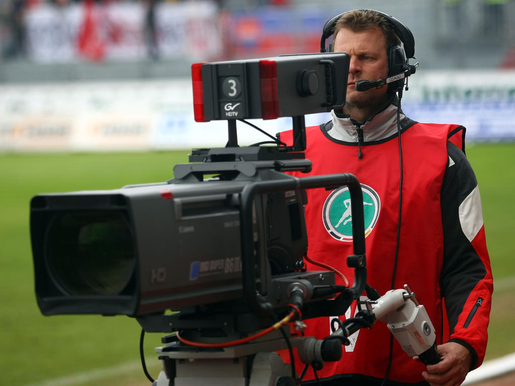 Schon in der kommenden Saison überträgt die Telekom alle Spiele der 3. Liga Schon in der kommenden Saison überträgt die Telekom alle Spiele der 3. Liga