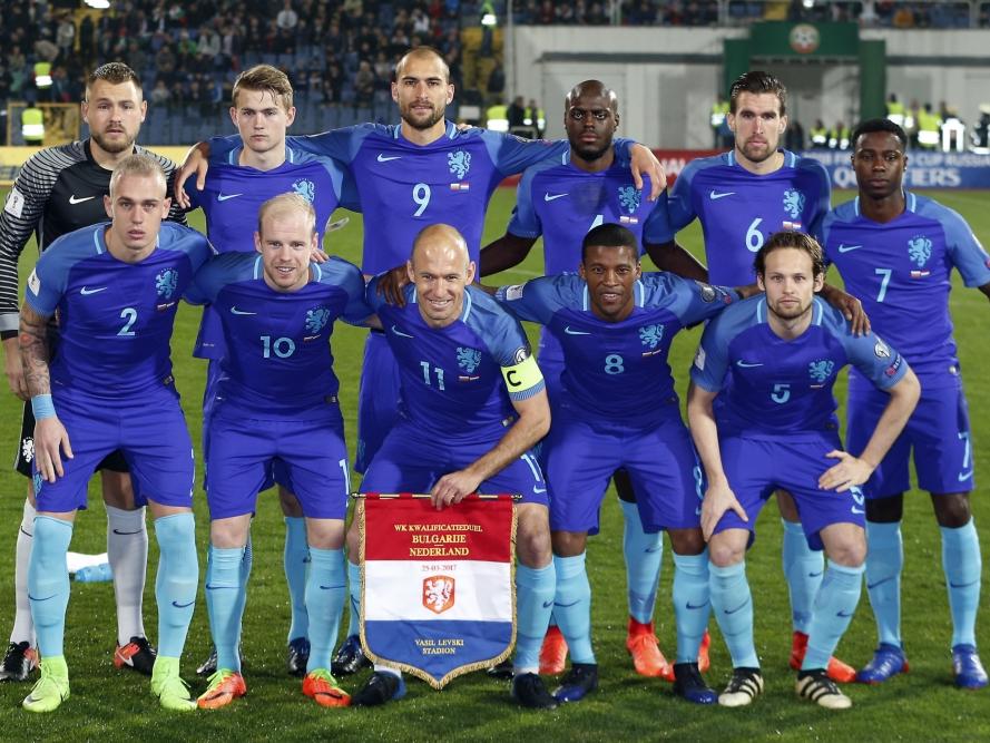 El once inicial de Holanda en el duelo de Bulgaria. (Foto: ProShots) El once inicial de Holanda en el duelo de Bulgaria. (Foto: ProShots)