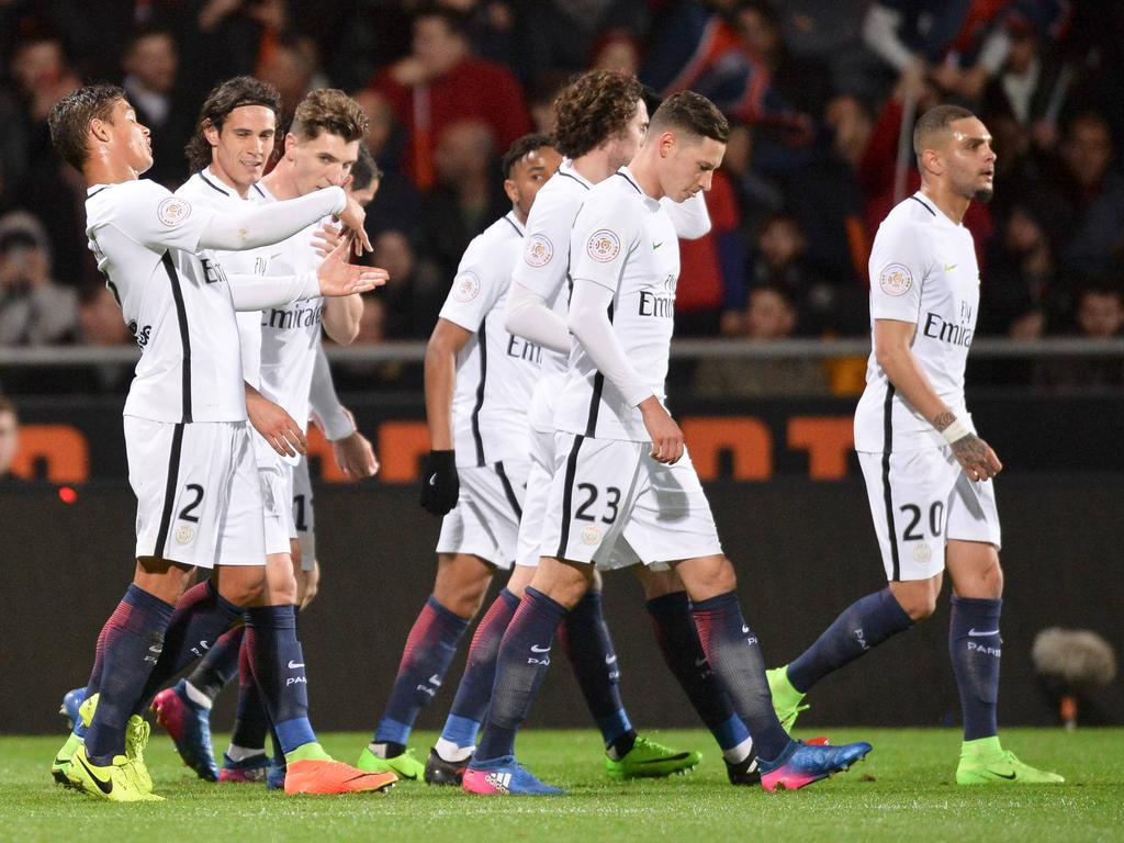 Pese al dominio total parisino, al PSG le costaba llegar con claridad. (Foto: Getty) Pese al dominio total parisino, al PSG le costaba llegar con claridad. (Foto: Getty)