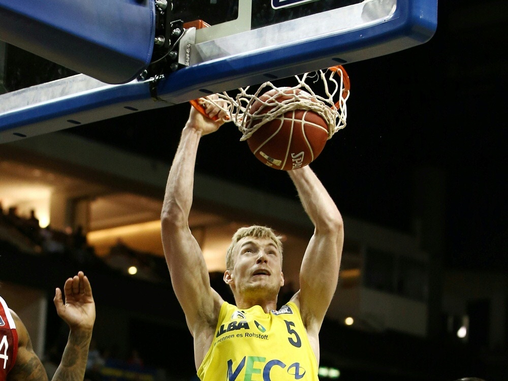 Alba Berlin bindet Niels Giffey bis 2019 Alba Berlin bindet Niels Giffey bis 2019