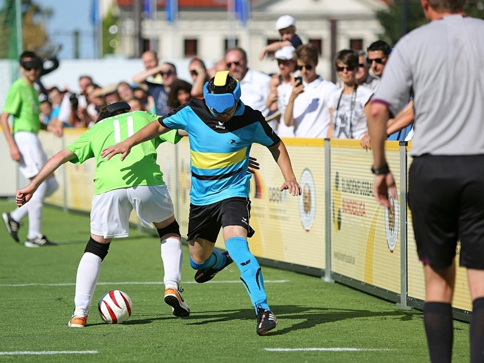 Titelverteidiger Blau-Gelb Marburg und St. Pauli stehen im Bundesliga-Finale Titelverteidiger Blau-Gelb Marburg und St. Pauli stehen im Bundesliga-Finale