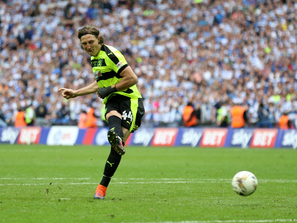 Seit vergangenem Jahr spielt der Deutsche Michael Hefele in England Seit vergangenem Jahr spielt der Deutsche Michael Hefele in England
