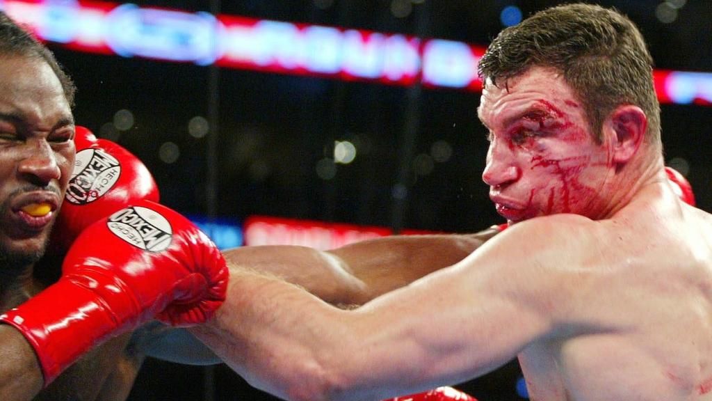 Klitschko sieht nach seiner Verletzung schwer gezeichnet aus