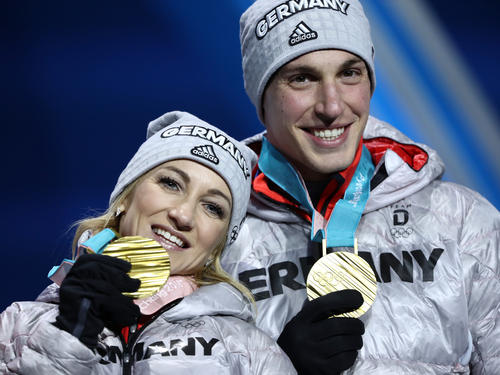 Sensationell! Im Februar gewinnen Aljona Savchenko und Bruno Massot in Pyeongchang die Olympische Goldmedaille