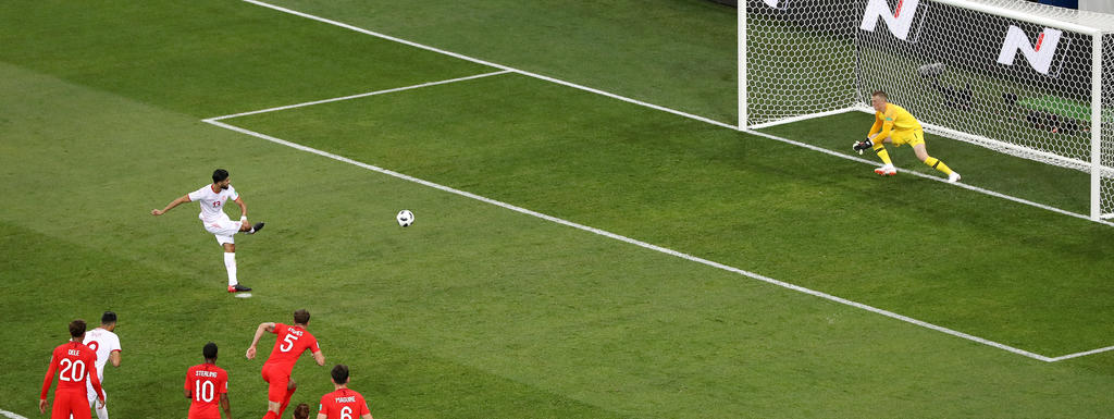 Sassi versenkt den Strafstoß