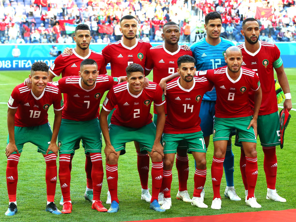 Amine Harit (unten links) und das marokkanische Team vor dem Anpfiff